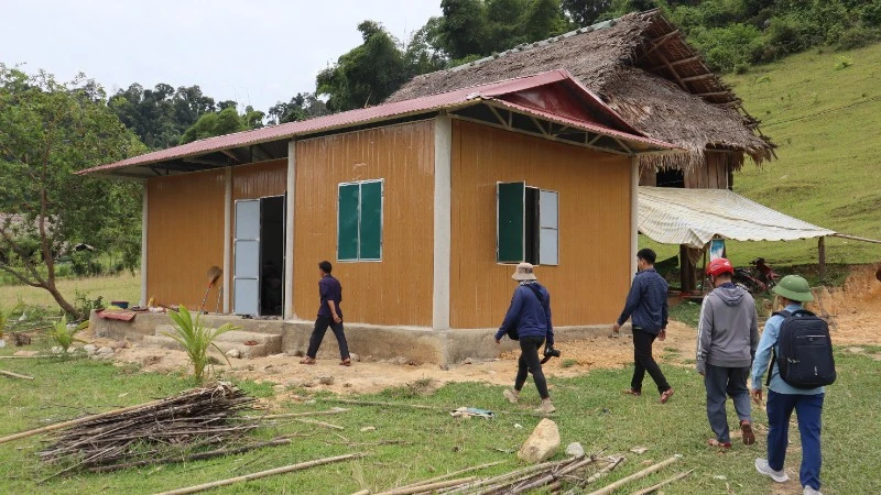 The new house of Luong Van Dan’s family in Co Phat hamlet, Mon Son commune.