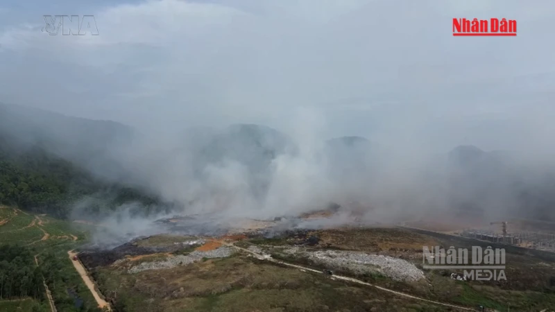 [Video] Khống chế thành công vụ cháy tại bãi rác lớn nhất Nghệ An