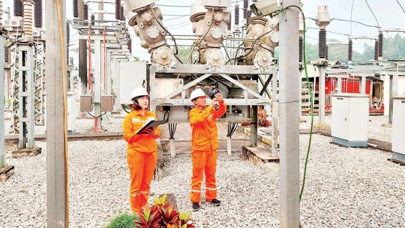 Chủ động bảo đảm nguồn điện mùa nắng nóng