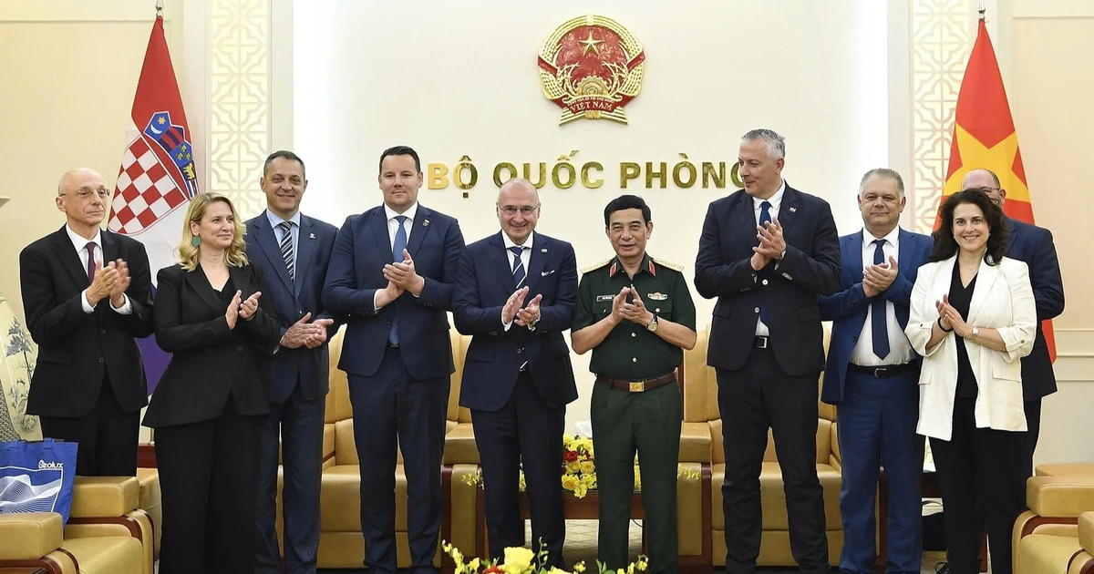 Bộ Quốc phòng Việt Nam sẵn sàng đón, tiếp các đoàn Bộ Quốc phòng Croatia sang tìm hiểu cơ hội hợp tác
