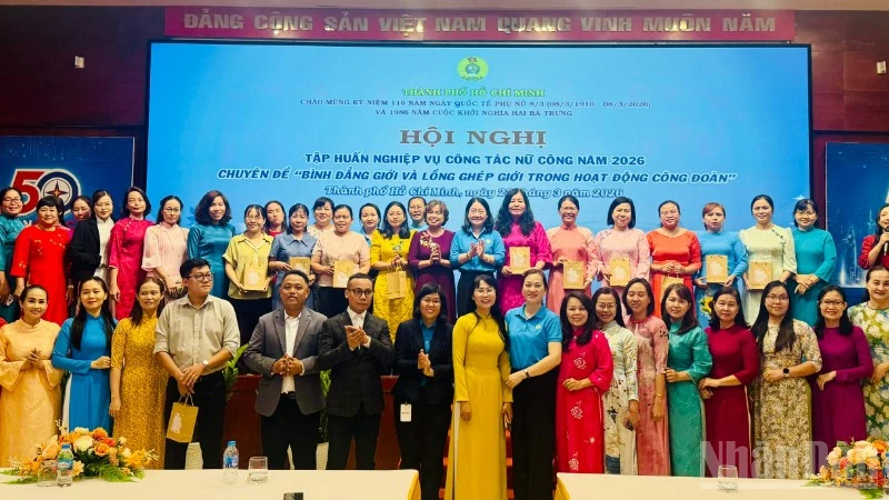 Tập huấn nghiệp vụ về công tác nữ công cho cán bộ công đoàn