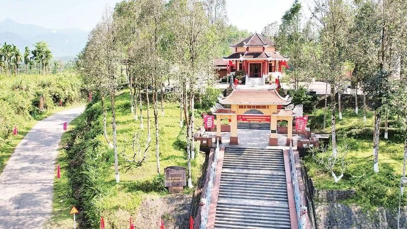 Du lịch tại vùng căn cứ địa cách mạng