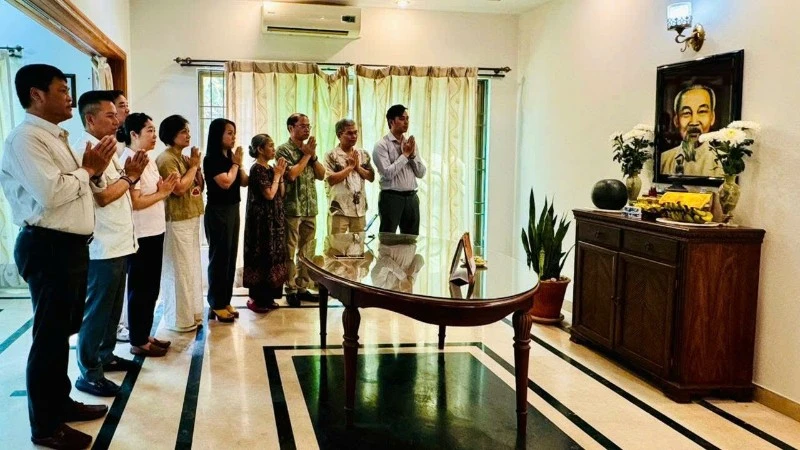 Đại sứ quán Việt Nam tại Pakistan tổ chức trọng thể kỷ niệm 136 năm Ngày sinh Chủ tịch Hồ Chí Minh