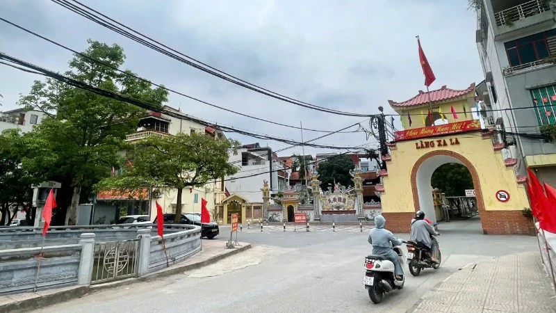 Gắn phát triển với bảo tồn, phát huy giá trị không gian văn hóa làng Việt