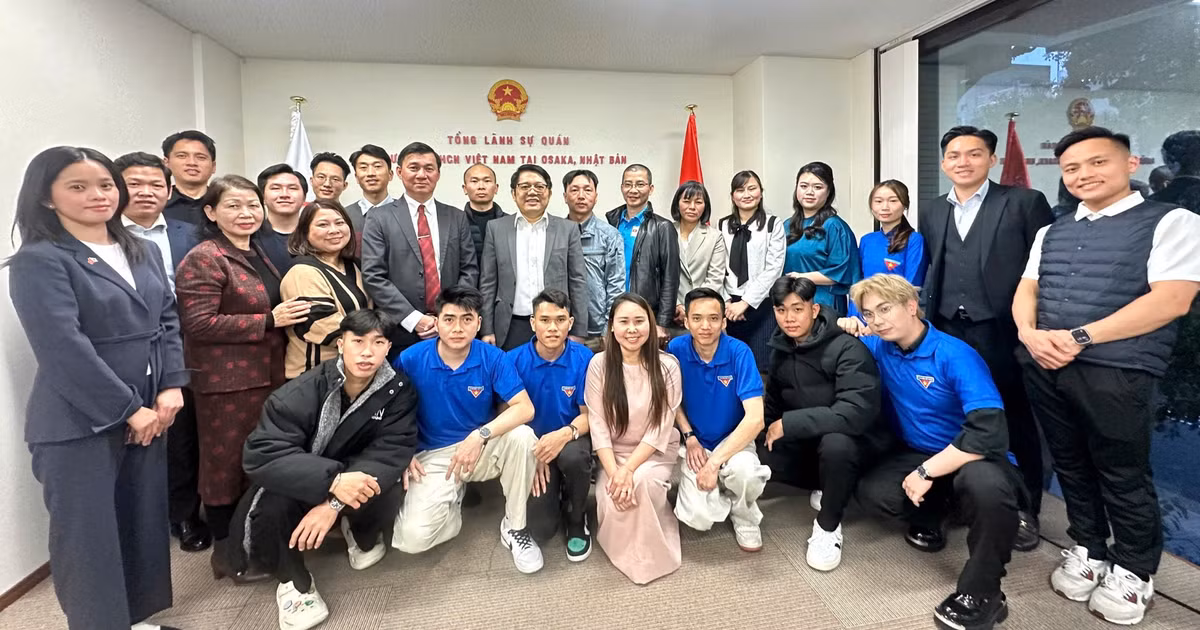 Khẳng định vai trò của thanh niên Việt Nam ở nước ngoài trong việc giữ gìn bản sắc văn hóa dân tộc