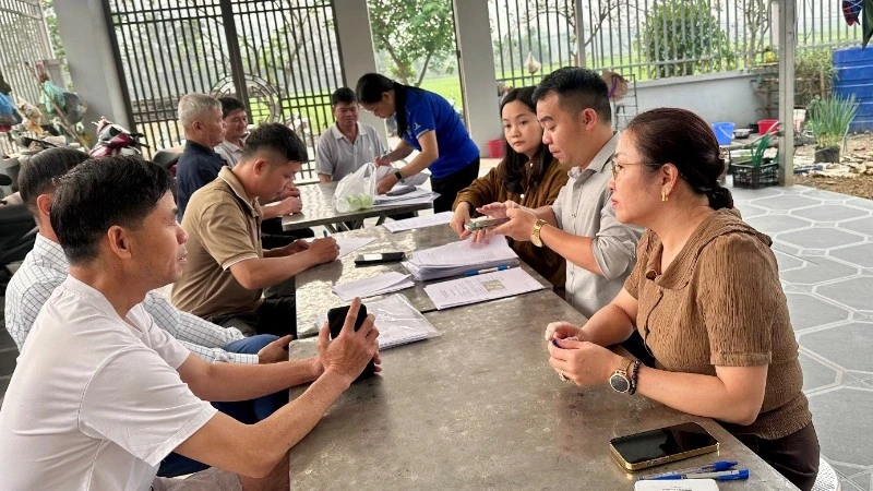 Hướng dẫn mở tài khoản nhận tiền dịch vụ môi trường rừng tại xã Thanh Nưa và Nà Tấu