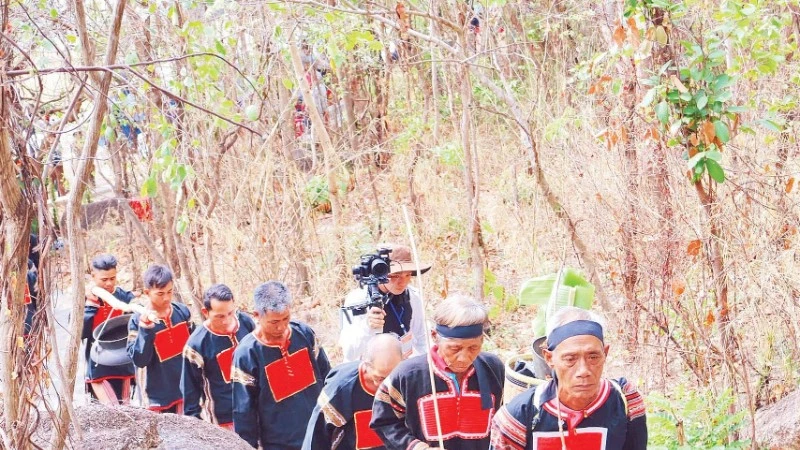 Lễ cầu mưa Yang Pơtao Apui
