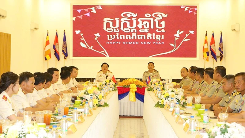 Thắm tình hữu nghị giữa Công an tỉnh Đồng Tháp và Ty Công an 2 tỉnh Prey Veng, Kandal