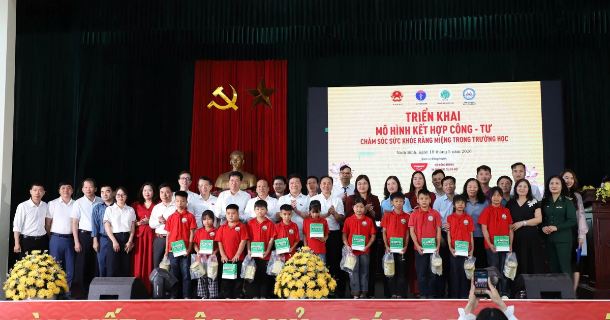 Chương trình khám, chăm sóc răng miệng cho học sinh Ninh Bình