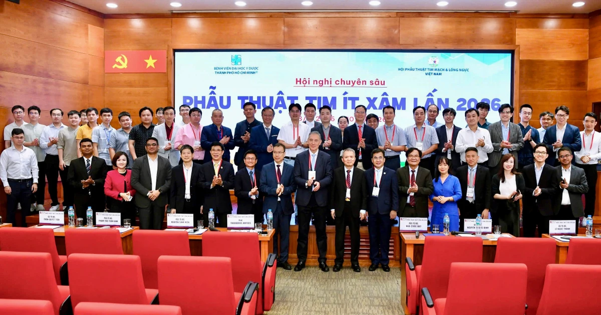 Xu hướng điều trị phẫu thuật tim ít xâm lấn