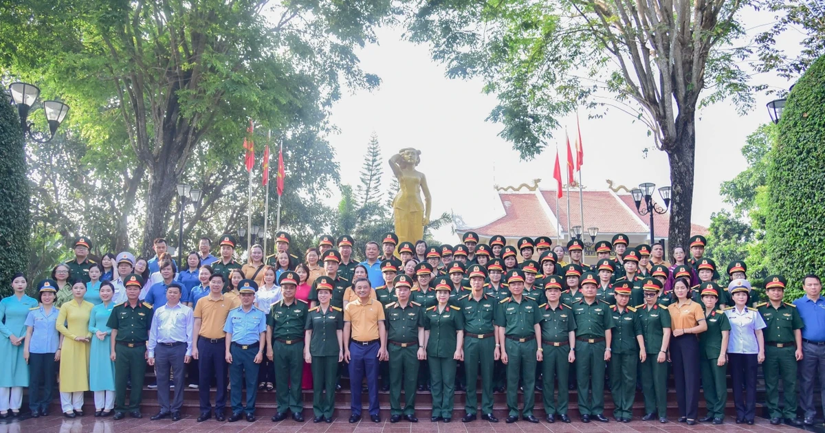 Chuyến bay màu xanh", hành trình tri ân và bản lĩnh thời kỷ nguyên số