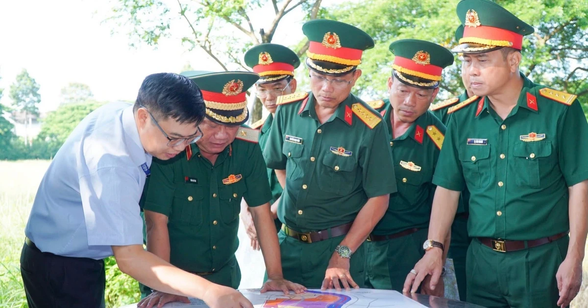 Quân khu 7 khảo sát các khu vực có thông tin về hài cốt liệt sĩ