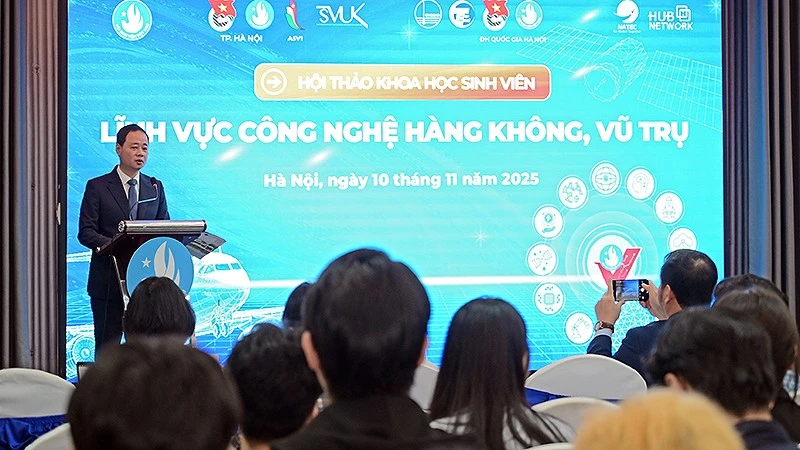Tăng cường tìm kiếm nhân tài lĩnh vực hàng không vũ trụ trong sinh viên