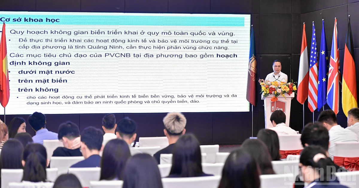 Experts present papers at the forum.