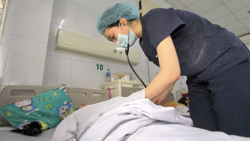 Sống gần rừng bạch đàn, người phụ nữ nhiễm nấm nguy hiểm tấn công não