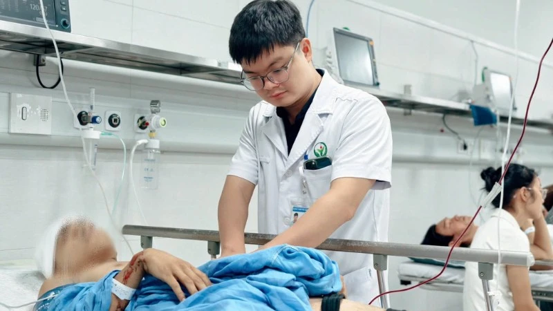Tập trung cứu chữa nạn nhân vụ tai nạn trên cao tốc Pháp Vân-Cầu Giẽ