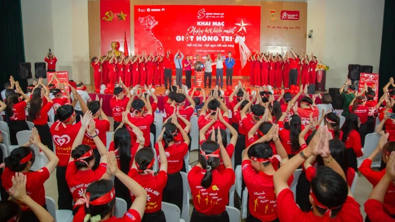 "Giọt hồng tri ân" tiếp nhận hàng nghìn đơn vị máu trong tháng 7