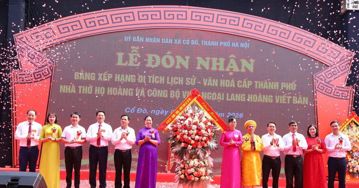 Hà Nội trao bằng xếp hạng cấp thành phố cho di tích văn hóa lịch sử làng La Xuyên, xã Cổ Đô