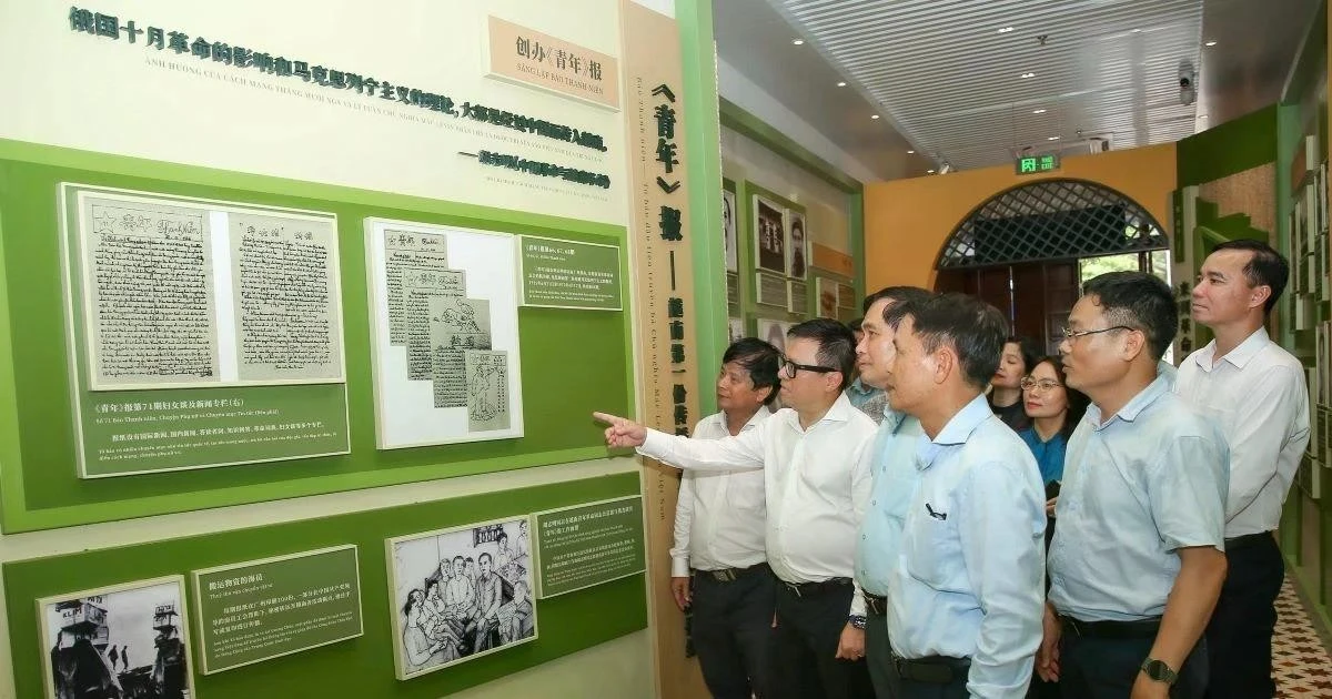 Đoàn công tác Hội Nhà báo Việt Nam thăm nơi Bác Hồ sáng lập Báo Thanh Niên