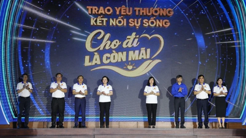 Lan tỏa phong trào hiến tặng mô, tạng để xây dựng nền y học hiện đại, nhân văn, vì hạnh phúc của muôn người