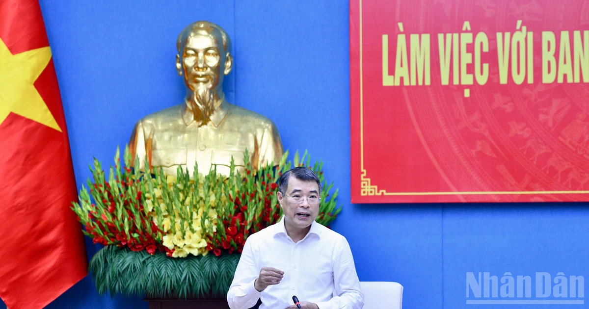 Thủ tướng Chính phủ Lê Minh Hưng chủ trì cuộc làm việc với Ban Thường vụ Tỉnh ủy Phú Thọ