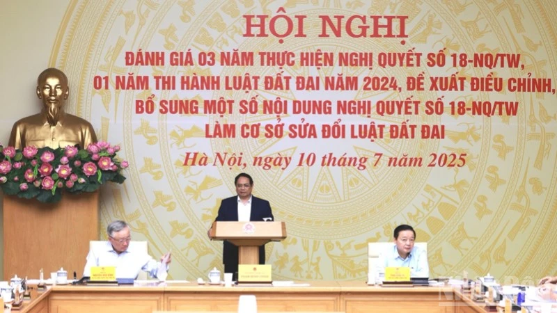 Tháo gỡ các vướng mắc, có cơ chế để phát huy hơn nữa nguồn lực từ đất đai
