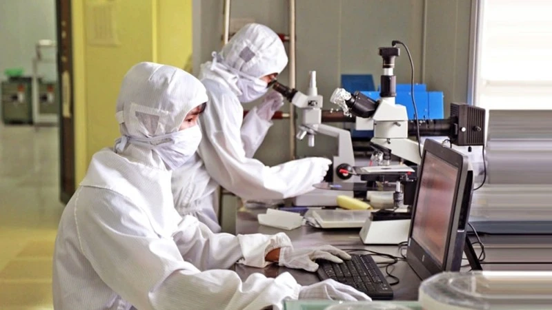 Research activities at Hoa Lac High-tech Park.