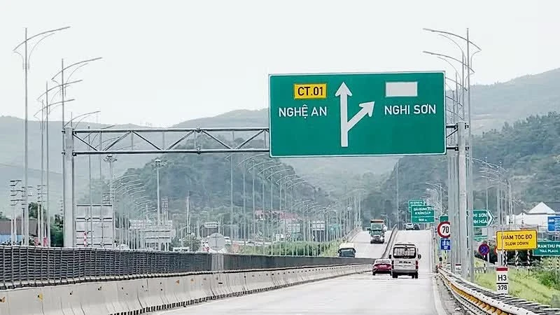 Tăng trưởng thực chất, ổn định và vì hạnh phúc nhân dân