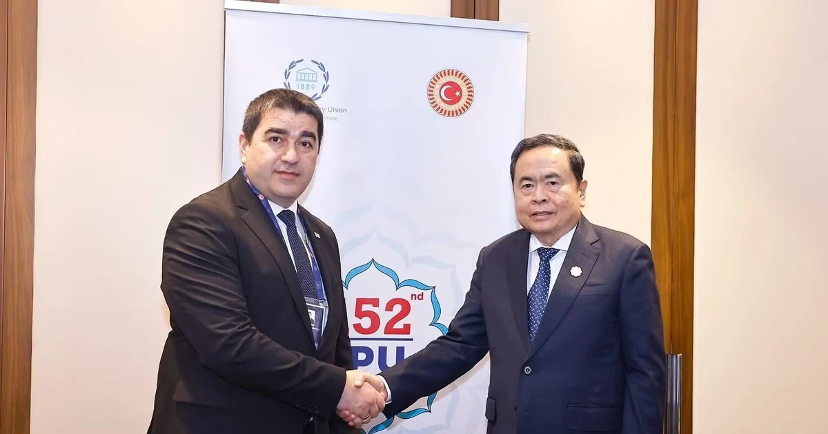 Chủ tịch Quốc hội Trần Thanh Mẫn hội kiến Chủ tịch Quốc hội Gruzia nhân dịp Đại hội đồng IPU-152