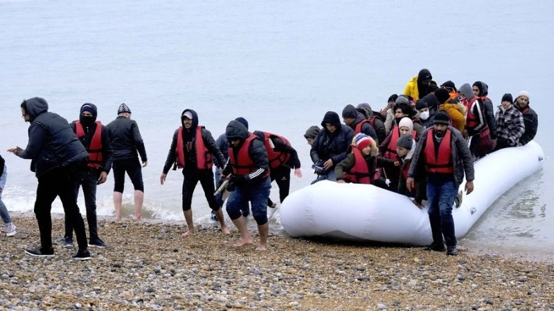 Di cư ròng vào Anh chạm đáy 4 năm | Báo Nhân Dân điện tử