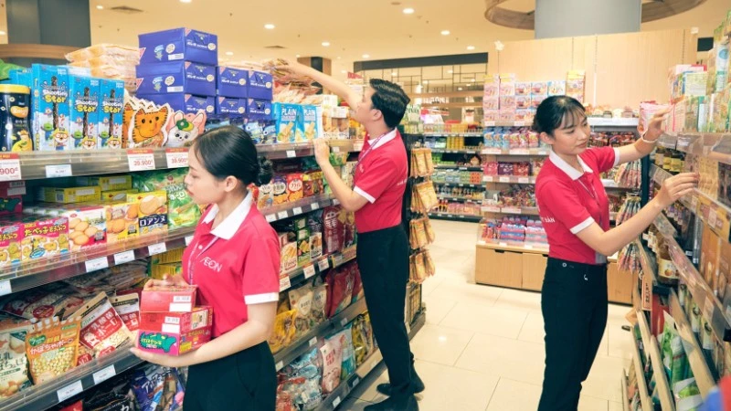 Attracting and retaining talent remains the top priority for businesses, including those in retail.