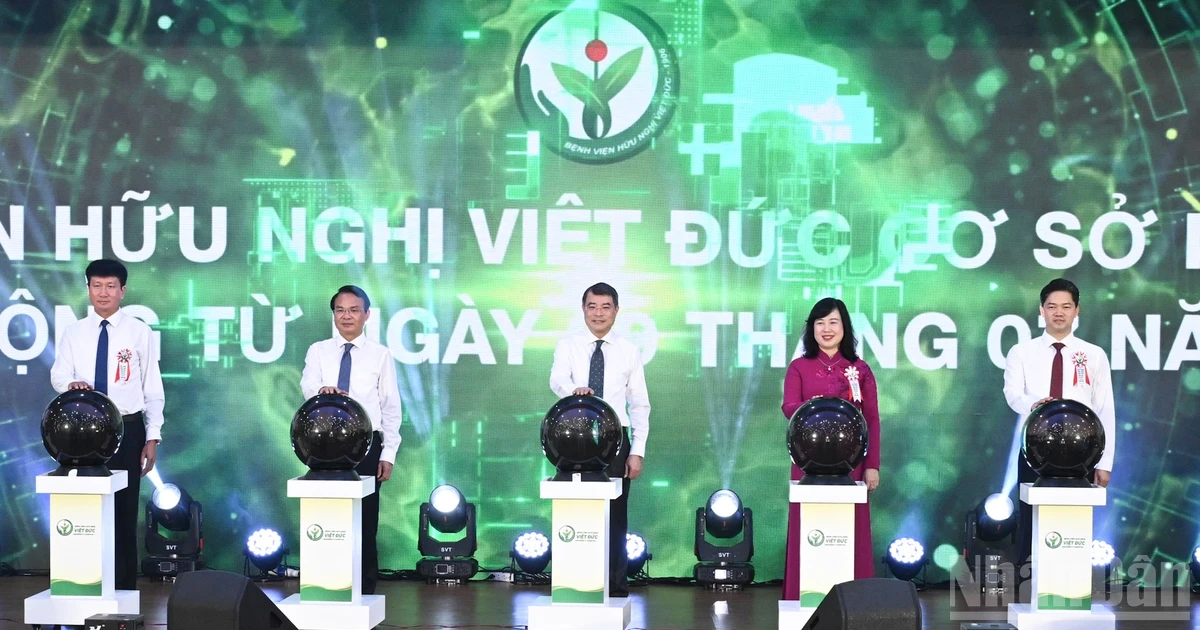 [Ảnh] Thủ tướng Lê Minh Hưng dự Lễ khai trương hoạt động Bệnh viện Hữu nghị Việt Đức cơ sở Ninh Bình