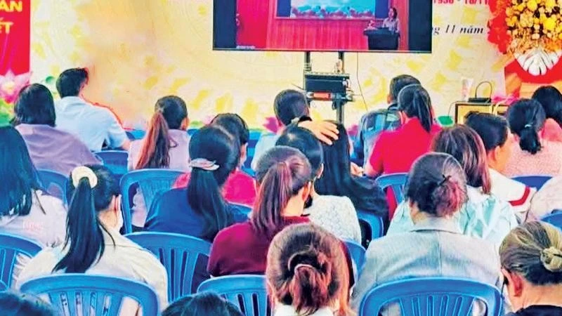 Huy động tốt nguồn lực xã hội hóa trong chuyển đổi số cộng đồng