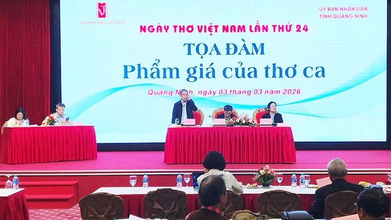 Từ chối làm "nô bộc" của "người bạn mới" AI