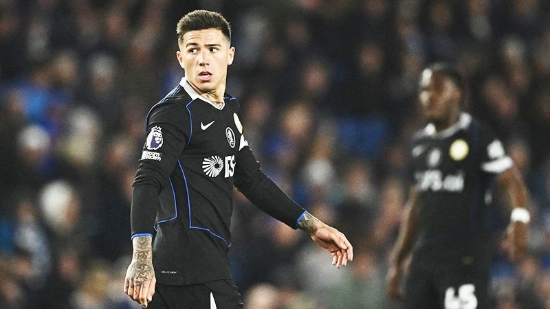 Vòng xoáy của Chelsea