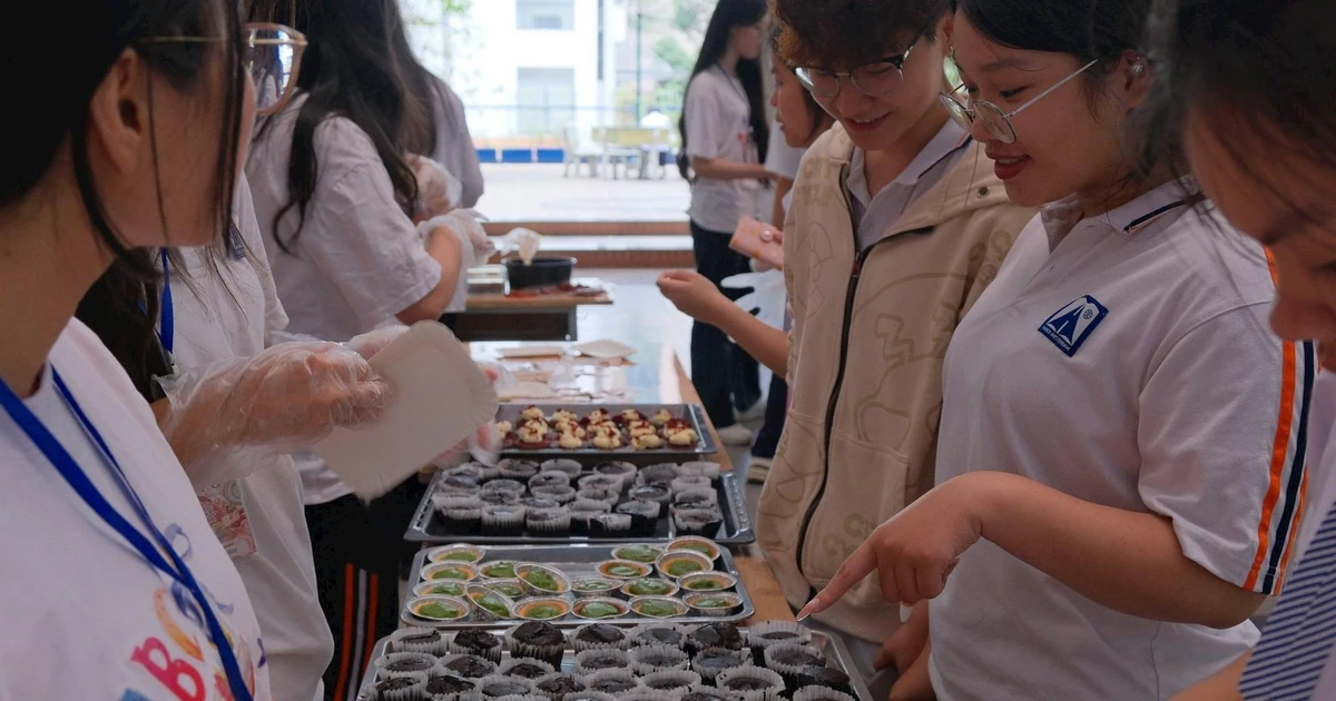 Lan tỏa yêu thương từ những chiếc bánh