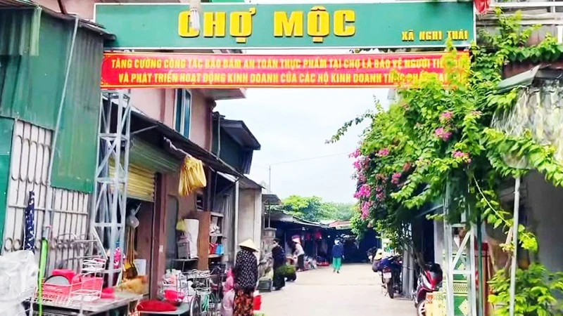Nhớ phiên chợ Mộc