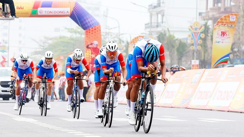 Cuộc cạnh tranh hấp dẫn của các cua-rơ