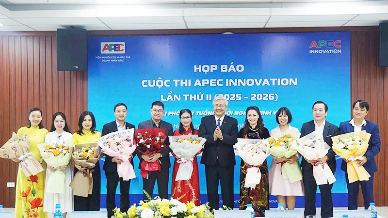 Trao giải Cuộc thi Ý tưởng khởi nghiệp sáng tạo sinh viên APEC Innovation lần thứ I