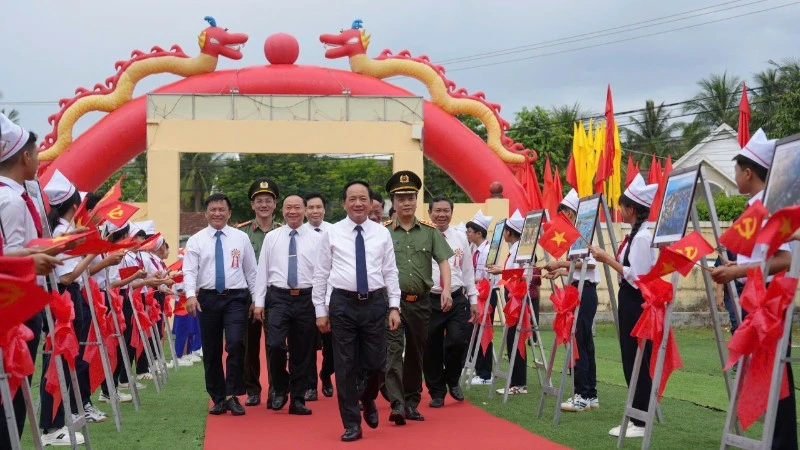 Trưởng Ban Tuyên giáo Trung ương Trịnh Văn Quyết dự Ngày hội toàn dân bảo vệ an ninh Tổ quốc tại Gia Lai