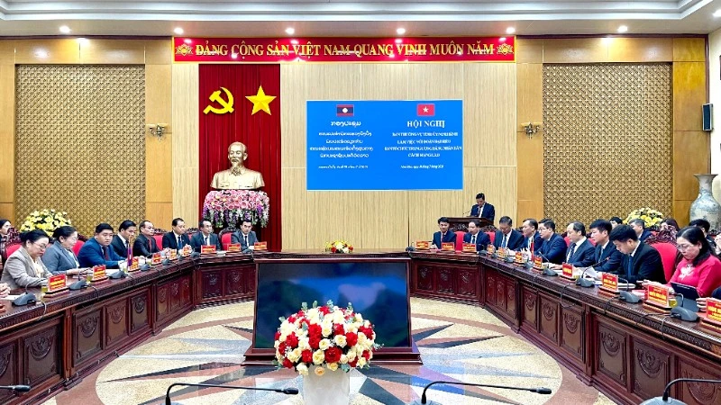 Đoàn đại biểu Ban Tổ chức Trung ương Đảng Nhân dân Cách mạng Lào thăm, làm việc tại Ninh Bình