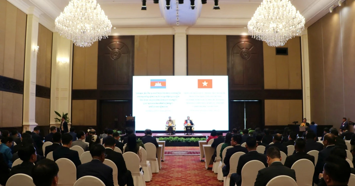 Vun đắp và thúc đẩy tình đoàn kết Việt Nam-Campuchia