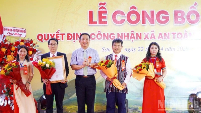 Quảng Ngãi: Công bố xã Sơn Tây là xã An toàn khu