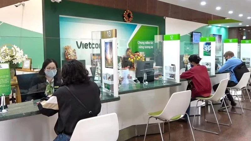 Những trường hợp bị khóa tài khoản, "đóng băng" giao dịch khi Vietcombank chính thức áp dụng quy định mới