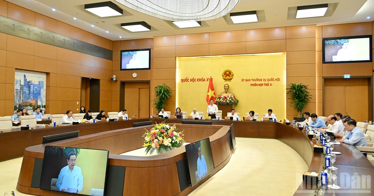 [Ảnh] Khai mạc Phiên họp thứ 4 của Ủy ban Thường vụ Quốc hội