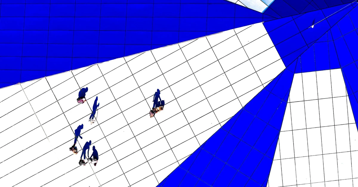 Work: Working at Height. (Author: Le Duc Thanh)