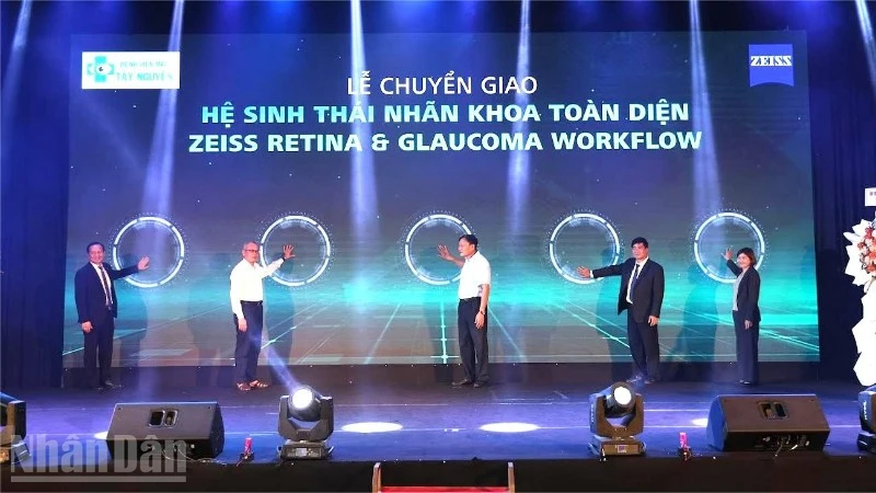 Bệnh viện Mắt Tây Nguyên 12 năm mang ánh sáng đến với người dân
