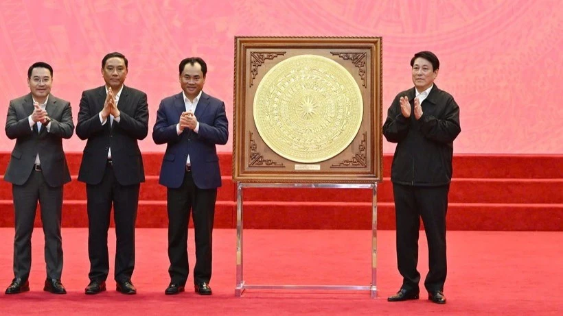 Chủ tịch nước Lương Cường thăm, chúc Tết Đảng bộ, chính quyền, nhân dân tỉnh Lào Cai