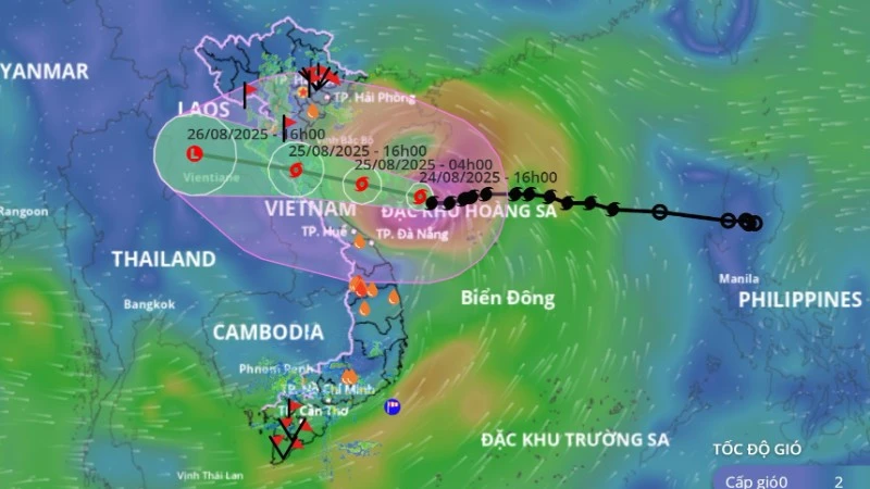 Bão số 5 tiếp tục mạnh lên cấp 14, giật cấp 17, cách Quảng Trị 360km