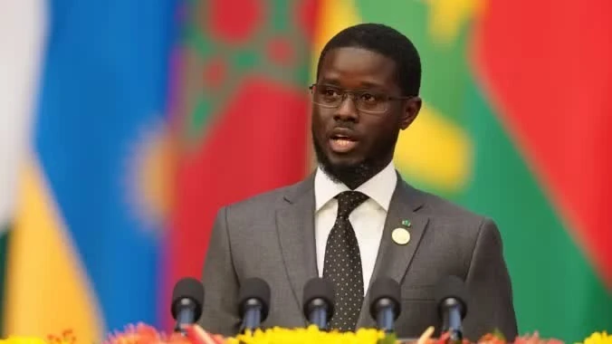 Tổng thống Senegal cách chức Thủ tướng và giải tán chính phủ